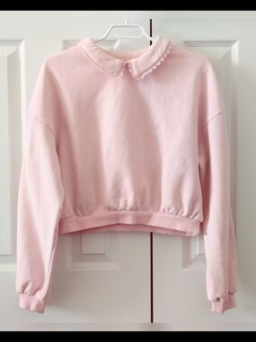 3/$25 - H&M Pink Peter Pan Collar Cropped Sweater
